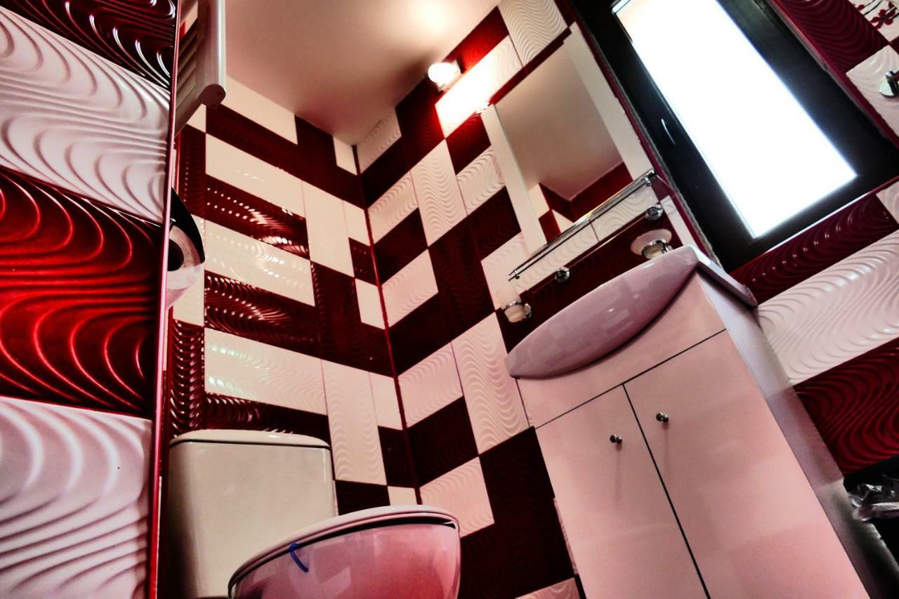 Pensiunea Roua Florilor Hotell Anina Exteriör bild