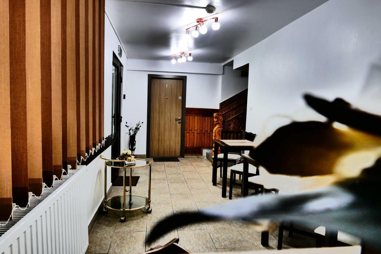 Pensiunea Roua Florilor Hotell Anina Exteriör bild